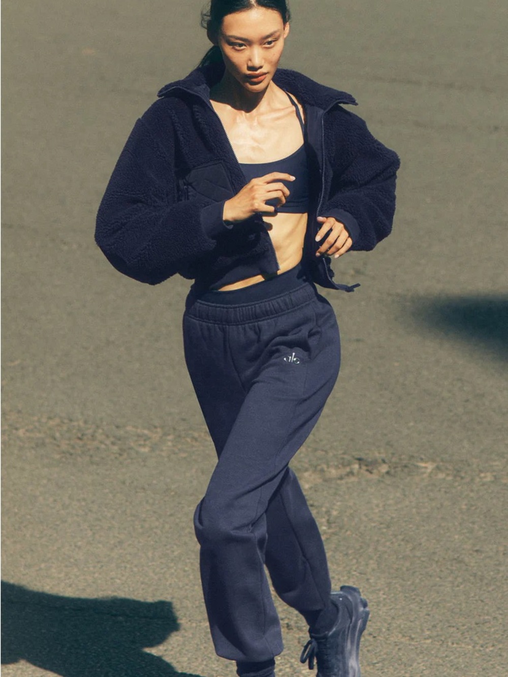 Alo Yoga Woman Accolade Sweatpants